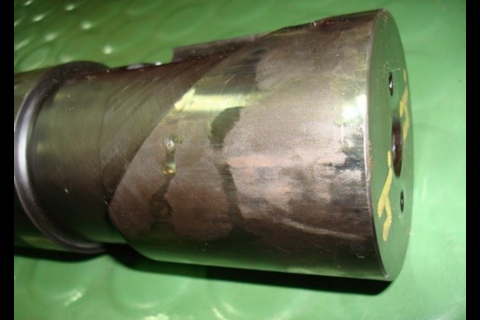Fuel pump seizures: the lower viscosity of VLSFO fuels may have contributed in some cases to the loss of hydrodynamic film between the fuel pump’s barrel and plunger.